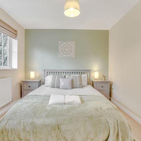 Silver Stag Properties, 3 Bedroom W Parking And Garden Smisby Eksteriør billede